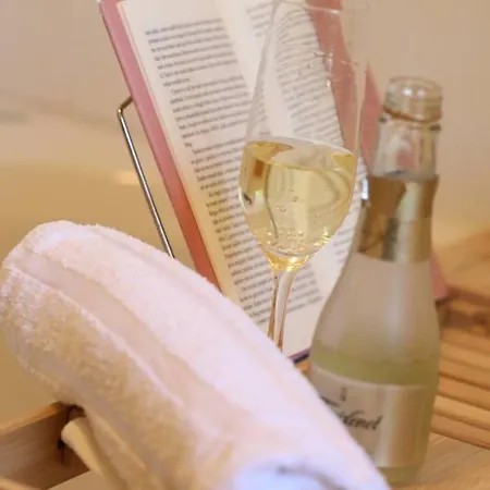 Dom wakacyjny House Marea With Jacuzzi