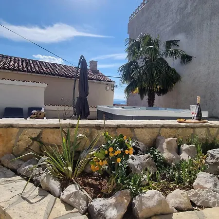 House Marea With Jacuzzi