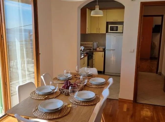 House Marea With Jacuzzi Vikendica