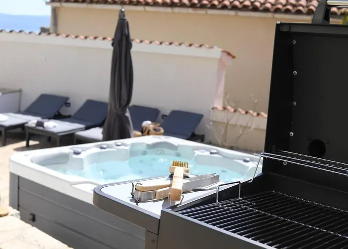 House Marea With Jacuzzi