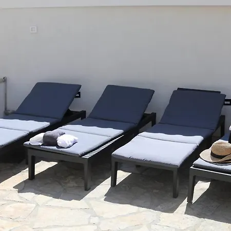 Nyaraló House Marea With Jacuzzi Crikvenica