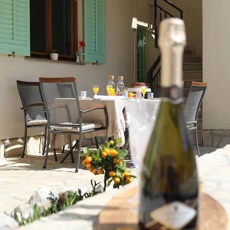 House Marea With Jacuzzi Hébergement de vacances *