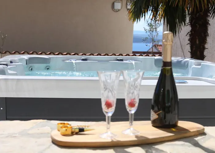 House Marea With Jacuzzi *