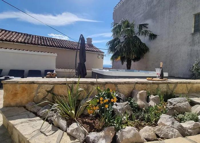 House Marea With Jacuzzi